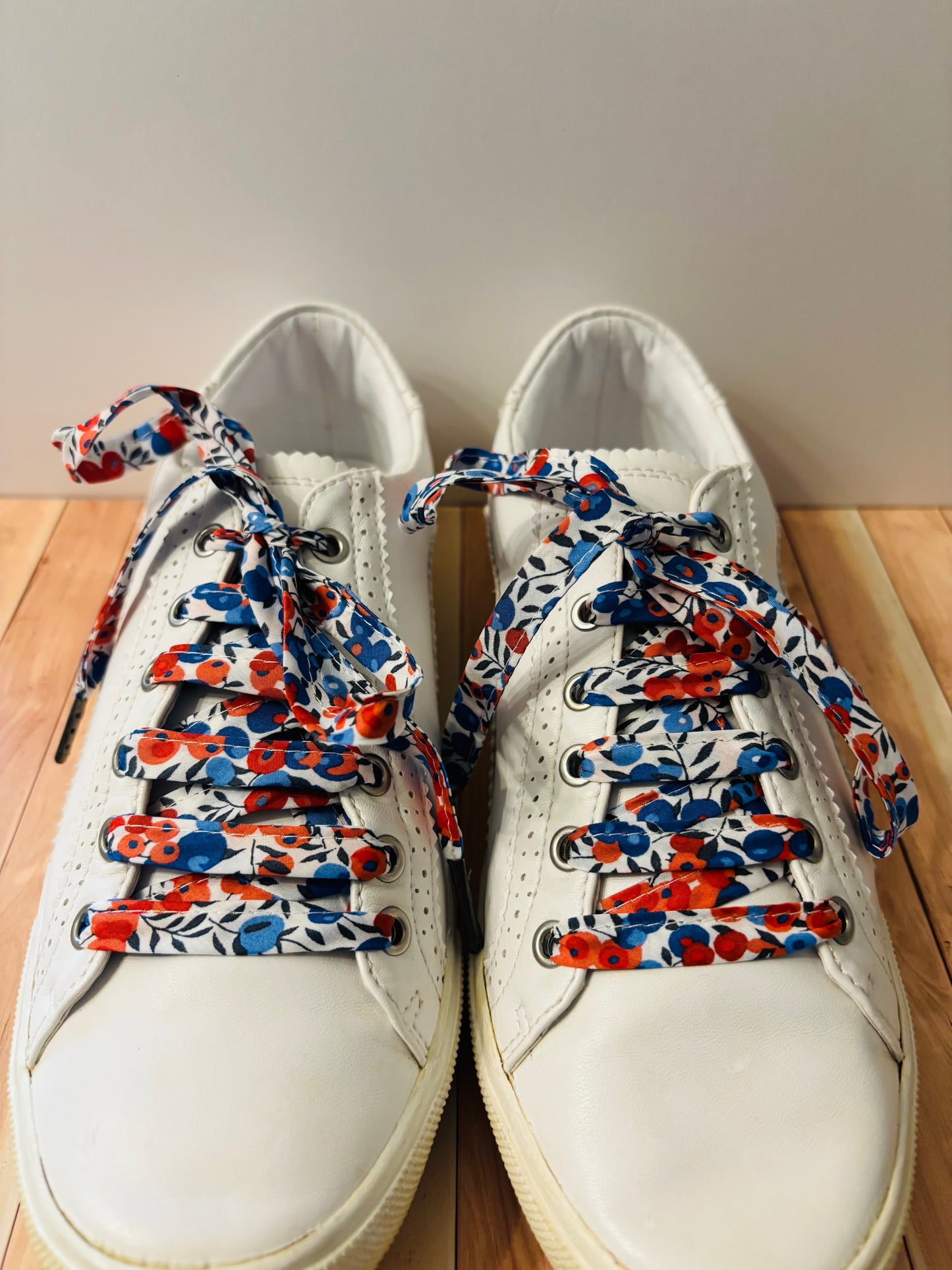 Lacets bleus et rouges fleuris-Fabrication Française /le Lacet Normand