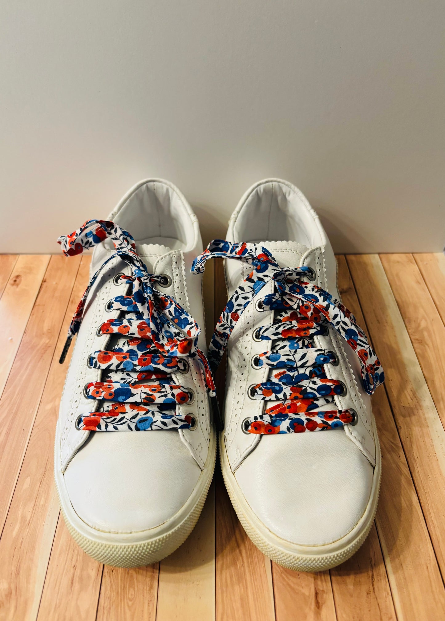 Lacets bleus et rouges fleuris-Fabrication Française /le Lacet Normand